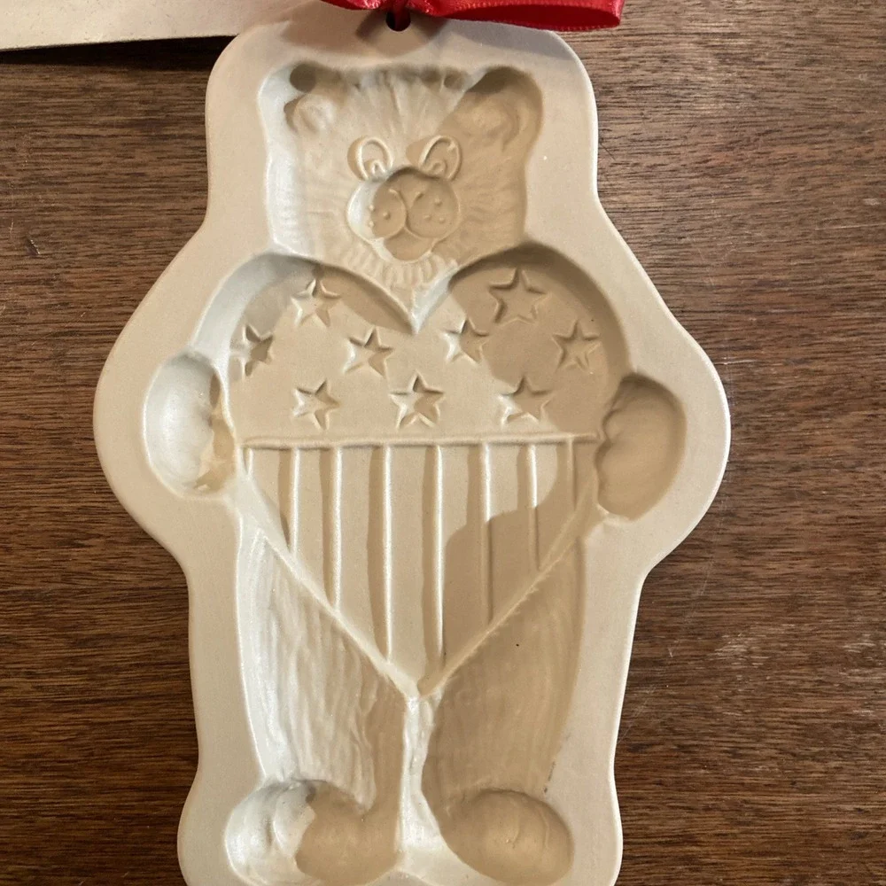 1995 Brown Bag Cookie Art - Patriotic Bear  Mold - Hill Design Inc.‎ Cookie